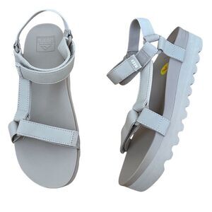 Reef Women's Cushion Rem Hi Sandals - Tan, size 10